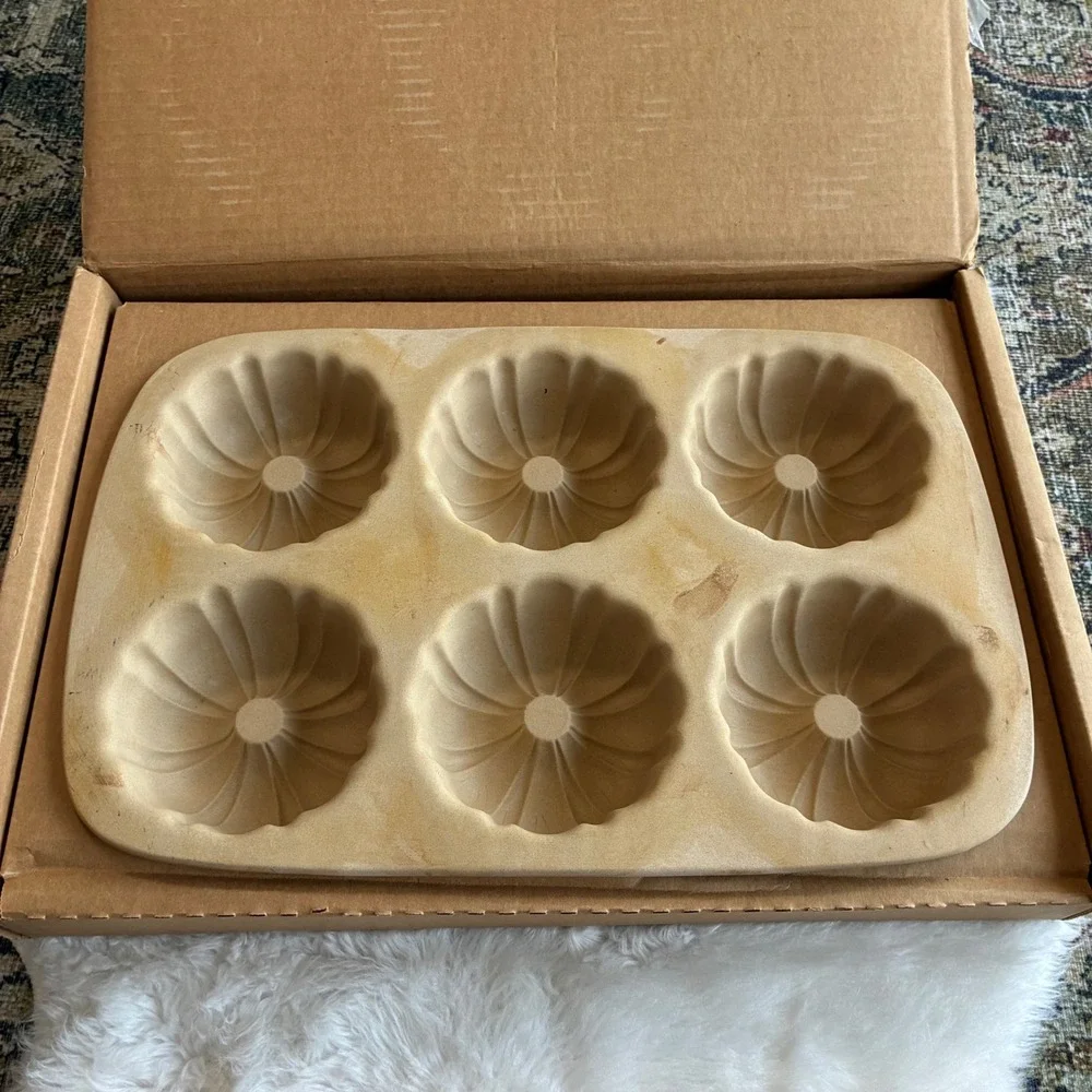 Pampered Chef Family Heritage Stoneware Mini Fluted Pan 1441 Classics Collection